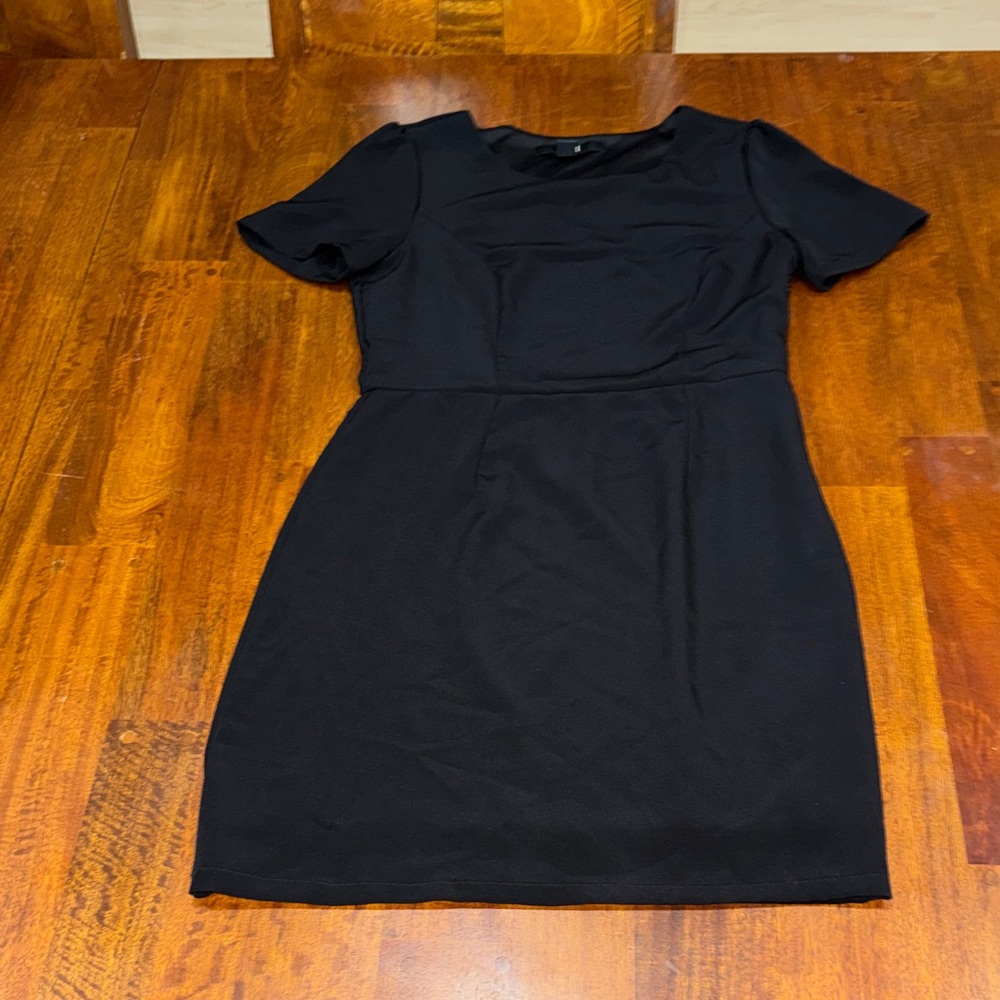 Forever 21 Elegant Black Dress